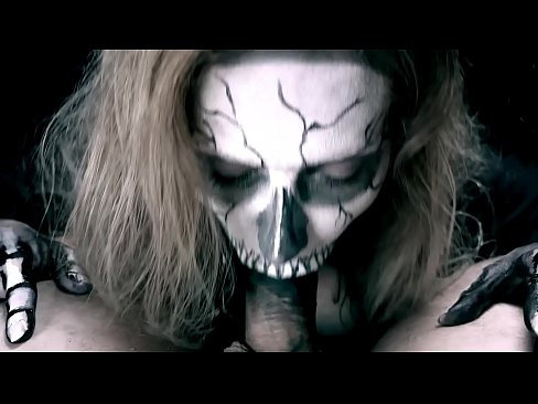 ❤️ Demon girl ngisep pitik jago karo dheweke ireng tutuk lan ngulu cum. ️ Porno ing jv.28films.ru ﹏